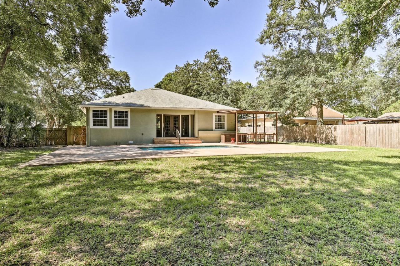 Tampa Oasis With Pool About 7 Mi To Busch Gardens! Vila Exterior foto