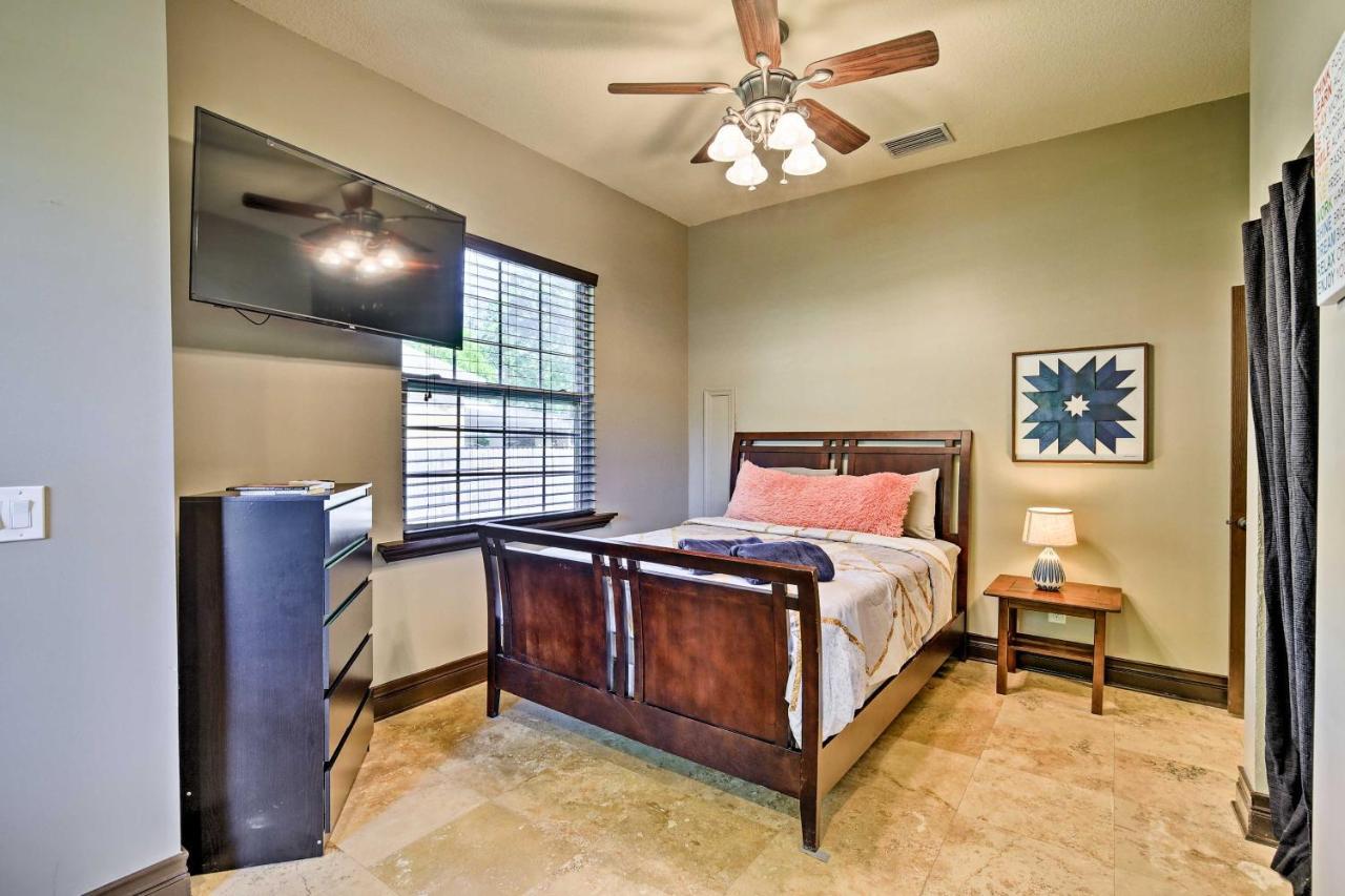 Tampa Oasis With Pool About 7 Mi To Busch Gardens! Vila Exterior foto