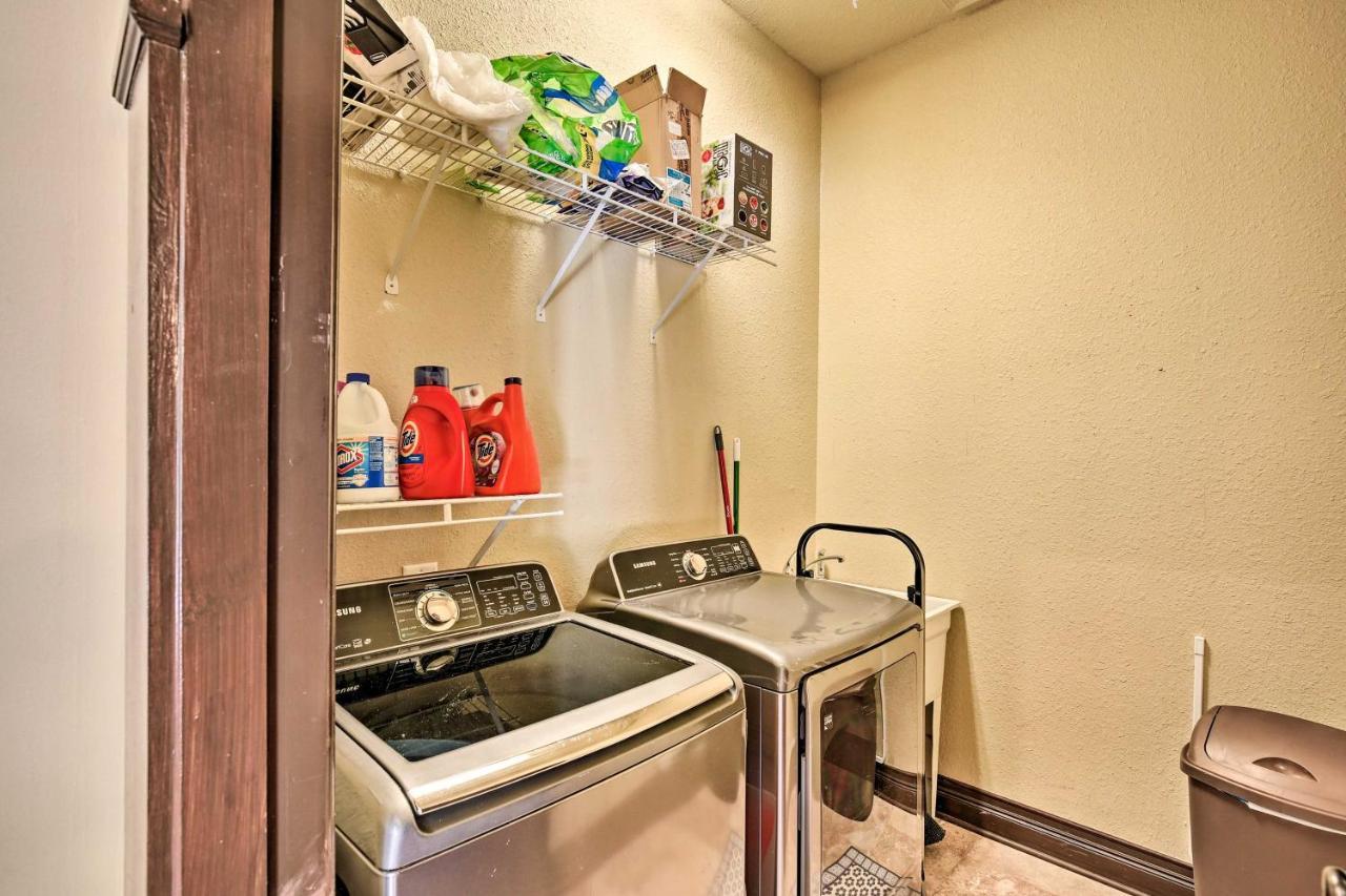 Tampa Oasis With Pool About 7 Mi To Busch Gardens! Vila Exterior foto