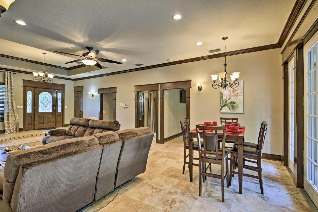 Tampa Oasis With Pool About 7 Mi To Busch Gardens! Vila Exterior foto