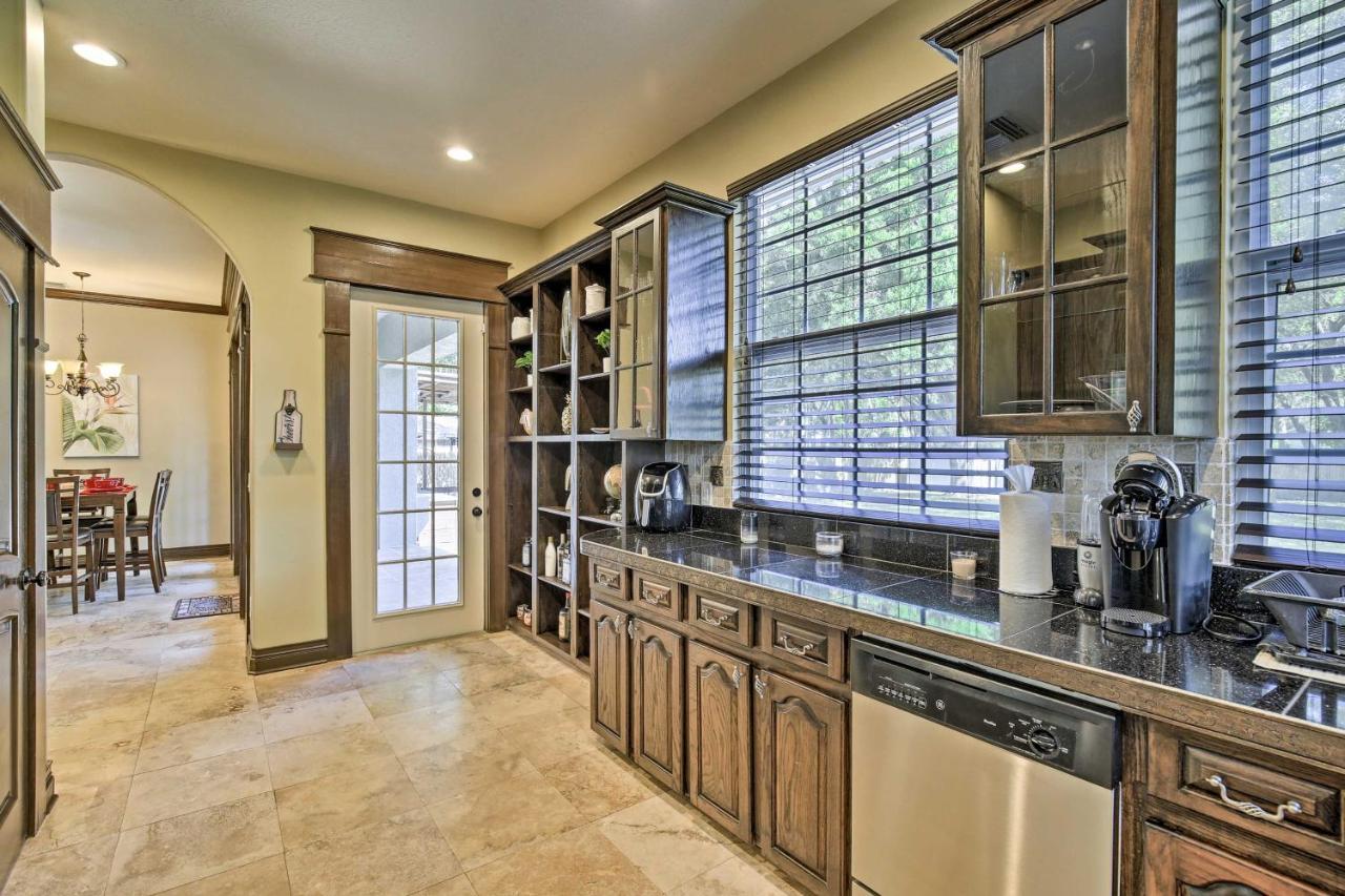 Tampa Oasis With Pool About 7 Mi To Busch Gardens! Vila Exterior foto